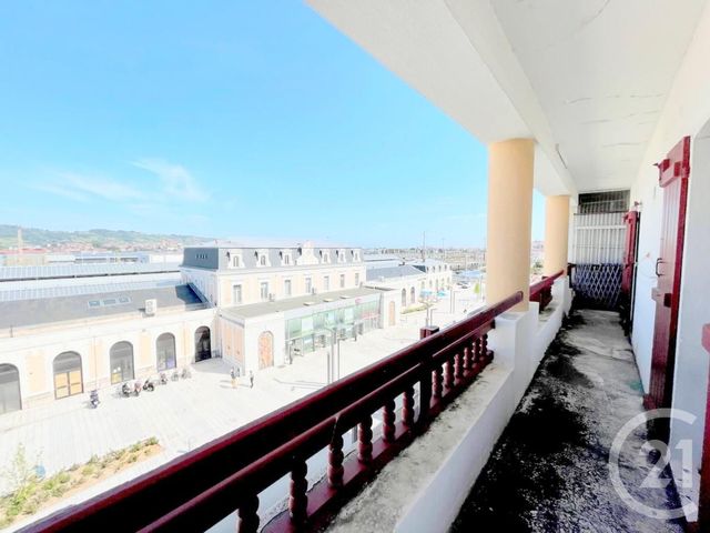 Appartement F3 à vendre - 3 pièces - 70.04 m2 - HENDAYE - 64 - AQUITAINE - Century 21 Maïtena Immobilier Appartement F3 à vendre - 3 pièces - 70.04 m2 - HENDAYE - 64 - AQUITAINE - Century 21 Maïtena Immobilier