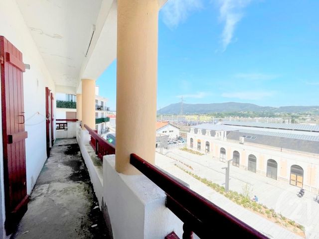 Appartement F3 à vendre - 3 pièces - 70.04 m2 - HENDAYE - 64 - AQUITAINE - Century 21 Maïtena Immobilier Appartement F3 à vendre - 3 pièces - 70.04 m2 - HENDAYE - 64 - AQUITAINE - Century 21 Maïtena Immobilier