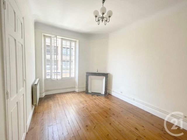 Appartement F5 à vendre - 5 pièces - 110.3 m2 - HENDAYE - 64 - AQUITAINE - Century 21 Maïtena Immobilier Appartement F5 à vendre - 5 pièces - 110.3 m2 - HENDAYE - 64 - AQUITAINE - Century 21 Maïtena Immobilier