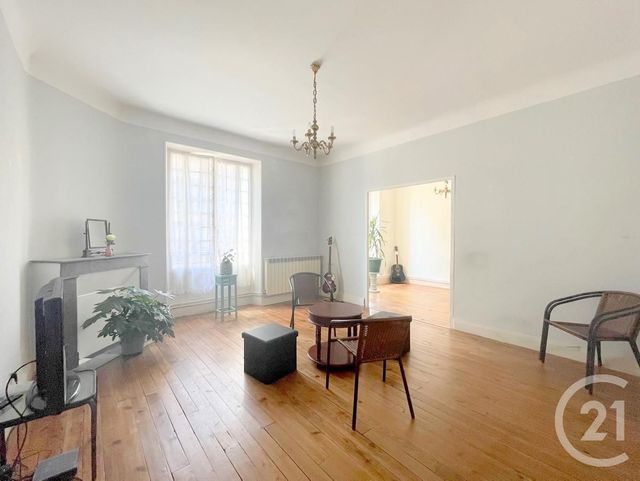 Appartement F5 à vendre - 5 pièces - 110.3 m2 - HENDAYE - 64 - AQUITAINE - Century 21 Maïtena Immobilier Appartement F5 à vendre - 5 pièces - 110.3 m2 - HENDAYE - 64 - AQUITAINE - Century 21 Maïtena Immobilier
