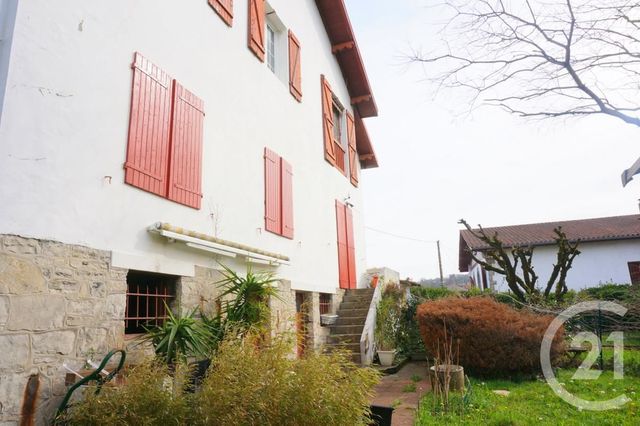 maison à vendre - 8 pièces - 188.0 m2 - HENDAYE - 64 - AQUITAINE - Century 21 Maïtena Immobilier maison à vendre - 8 pièces - 188.0 m2 - HENDAYE - 64 - AQUITAINE - Century 21 Maïtena Immobilier