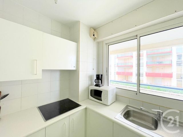 Afficher la photo en grand Appartement F4 à vendre - 4 pièces - 68.5 m2 - HENDAYE - 64 - AQUITAINE - Century 21 Maïtena Immobilier