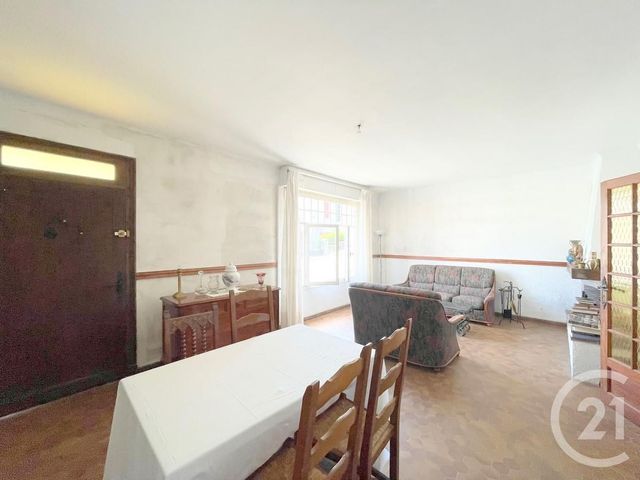 Appartement F5 à vendre - 5 pièces - 118.97 m2 - HENDAYE - 64 - AQUITAINE - Century 21 Maïtena Immobilier Appartement F5 à vendre - 5 pièces - 118.97 m2 - HENDAYE - 64 - AQUITAINE - Century 21 Maïtena Immobilier
