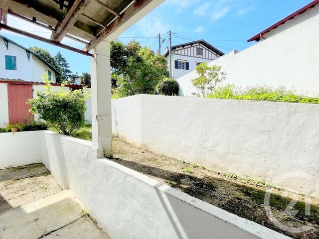 Appartement F5 à vendre - 5 pièces - 118.97 m2 - HENDAYE - 64 - AQUITAINE - Century 21 Maïtena Immobilier Appartement F5 à vendre - 5 pièces - 118.97 m2 - HENDAYE - 64 - AQUITAINE - Century 21 Maïtena Immobilier