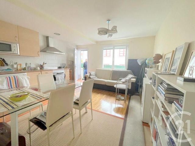 Afficher la photo en grand Appartement F2 à vendre - 2 pièces - 32.0 m2 - HENDAYE - 64 - AQUITAINE - Century 21 Maïtena Immobilier