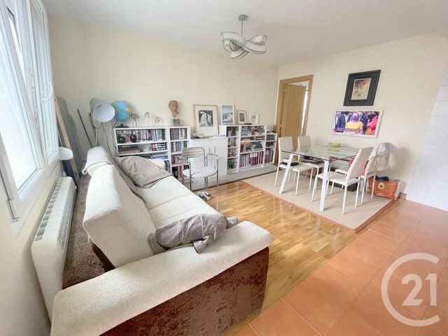 Afficher la photo en grand Appartement F2 à vendre - 2 pièces - 32.0 m2 - HENDAYE - 64 - AQUITAINE - Century 21 Maïtena Immobilier
