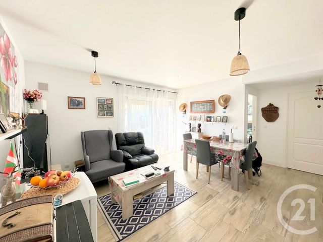 Appartement T2 à vendre - 2 pièces - 35.11 m2 - URRUGNE - 64 - AQUITAINE - Century 21 Maïtena Immobilier