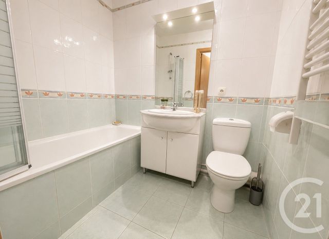 Appartement F2 à vendre - 2 pièces - 34.0 m2 - HENDAYE - 64 - AQUITAINE - Century 21 Maïtena Immobilier