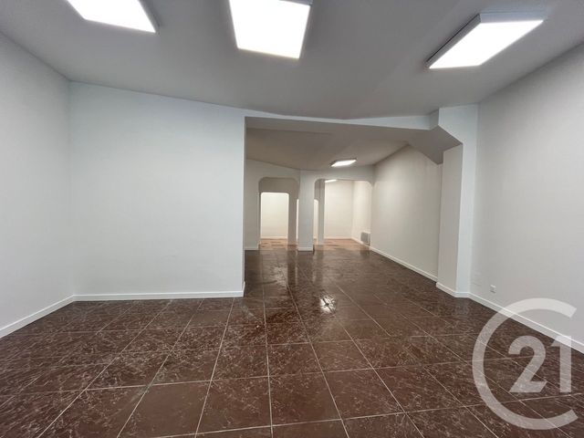 commerce à louer - 71.68 m2 - HENDAYE - 64 - AQUITAINE - Century 21 Maïtena Immobilier