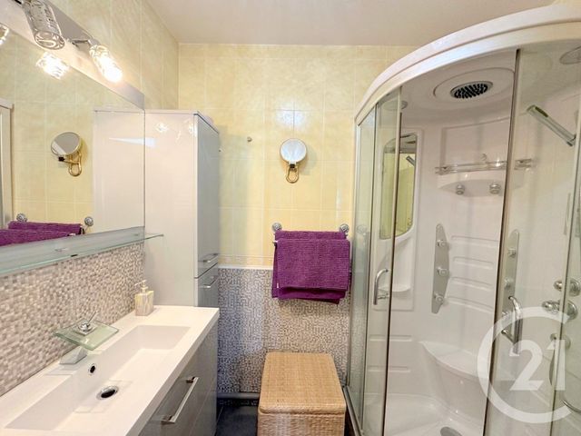 Appartement F2 à vendre - 2 pièces - 30.98 m2 - HENDAYE - 64 - AQUITAINE - Century 21 Maïtena Immobilier