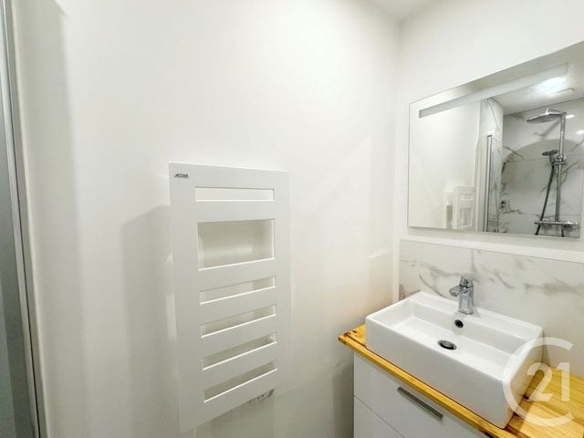 Afficher la photo en grand Appartement T2 à vendre - 2 pièces - 33.44 m2 - HENDAYE - 64 - AQUITAINE - Century 21 Maïtena Immobilier