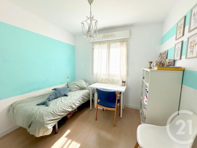 Afficher la photo en grand Appartement F4 à vendre - 4 pièces - 78.75 m2 - HENDAYE - 64 - AQUITAINE - Century 21 Maïtena Immobilier