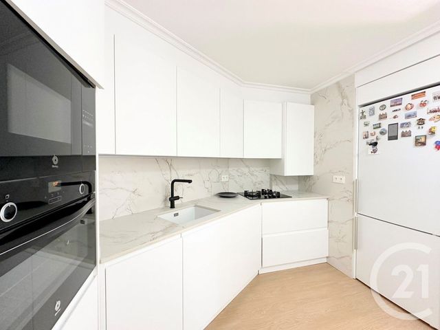 Afficher la photo en grand Appartement F4 à vendre - 4 pièces - 78.75 m2 - HENDAYE - 64 - AQUITAINE - Century 21 Maïtena Immobilier