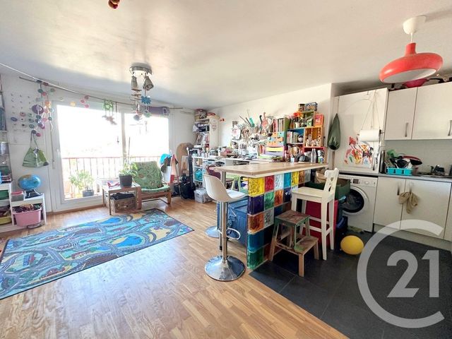 Appartement T3 à vendre - 3 pièces - 42.8 m2 - HENDAYE - 64 - AQUITAINE - Century 21 Maïtena Immobilier