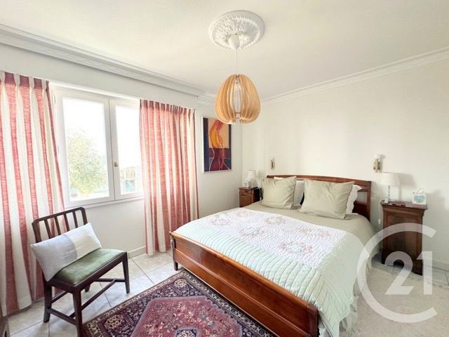 Appartement F5 à vendre - 5 pièces - 128.54 m2 - HENDAYE - 64 - AQUITAINE - Century 21 Maïtena Immobilier