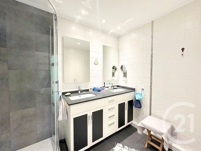 Appartement F5 à vendre - 5 pièces - 128.54 m2 - HENDAYE - 64 - AQUITAINE - Century 21 Maïtena Immobilier