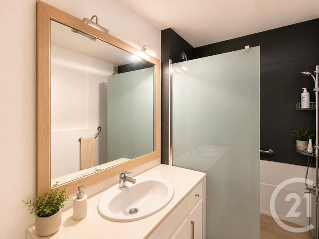 Appartement F3 à vendre - 3 pièces - 61.15 m2 - HENDAYE - 64 - AQUITAINE - Century 21 Maïtena Immobilier