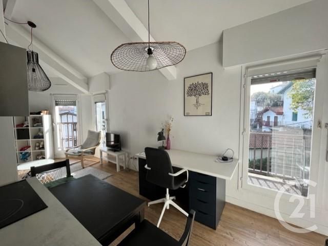 Appartement Studio à louer - 1 pièce - 32.34 m2 - HENDAYE - 64 - AQUITAINE - Century 21 Maïtena Immobilier