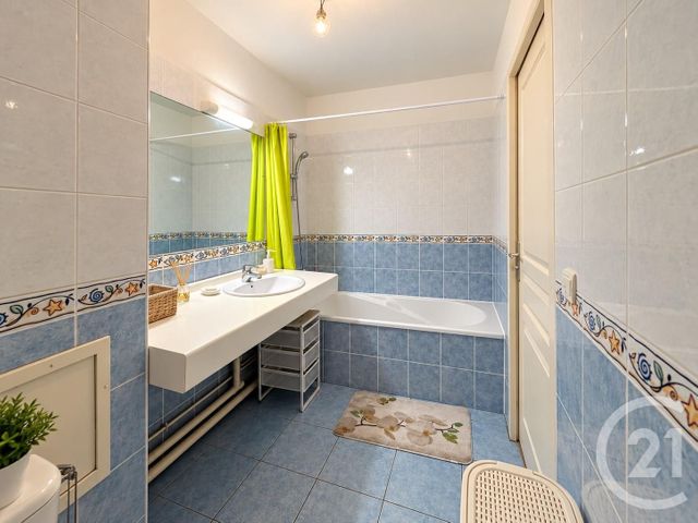 Appartement F2 à louer - 2 pièces - 45.48 m2 - HENDAYE - 64 - AQUITAINE - Century 21 Maïtena Immobilier