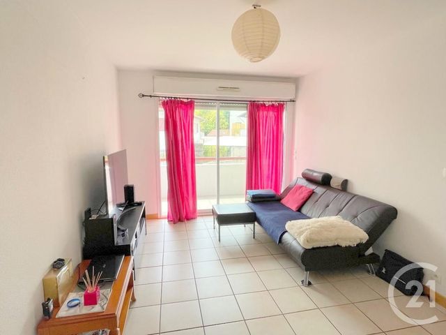 Afficher la photo en grand Appartement F2 à vendre - 2 pièces - 33.38 m2 - HENDAYE - 64 - AQUITAINE - Century 21 Maïtena Immobilier