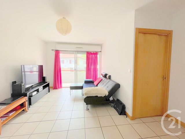 Afficher la photo en grand Appartement F2 à vendre - 2 pièces - 33.38 m2 - HENDAYE - 64 - AQUITAINE - Century 21 Maïtena Immobilier