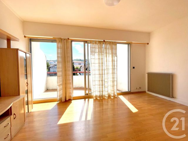 Afficher la photo en grand Appartement F3 à vendre - 3 pièces - 45.31 m2 - HENDAYE - 64 - AQUITAINE - Century 21 Maïtena Immobilier