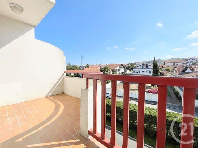 Afficher la photo en grand Appartement F3 à vendre - 3 pièces - 45.31 m2 - HENDAYE - 64 - AQUITAINE - Century 21 Maïtena Immobilier